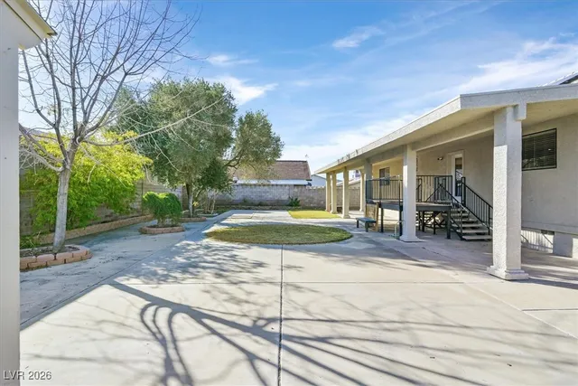 $4,000 | 391 East Kimberly Drive, Henderson, NV 89015