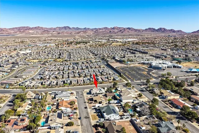 $4,000 | 391 East Kimberly Drive, Henderson, NV 89015