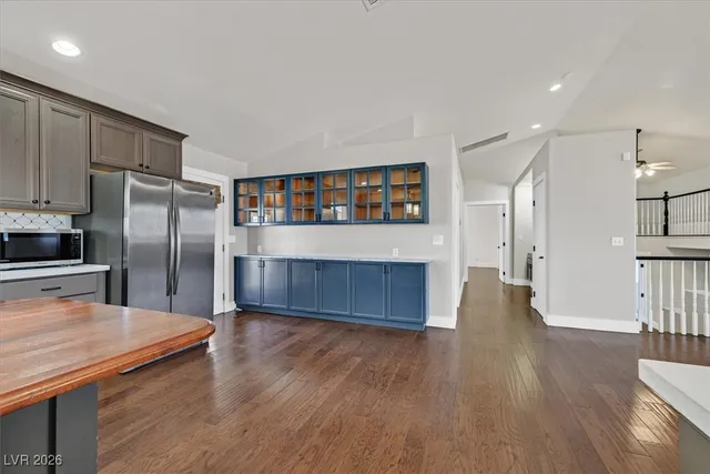 $4,000 | 391 East Kimberly Drive, Henderson, NV 89015