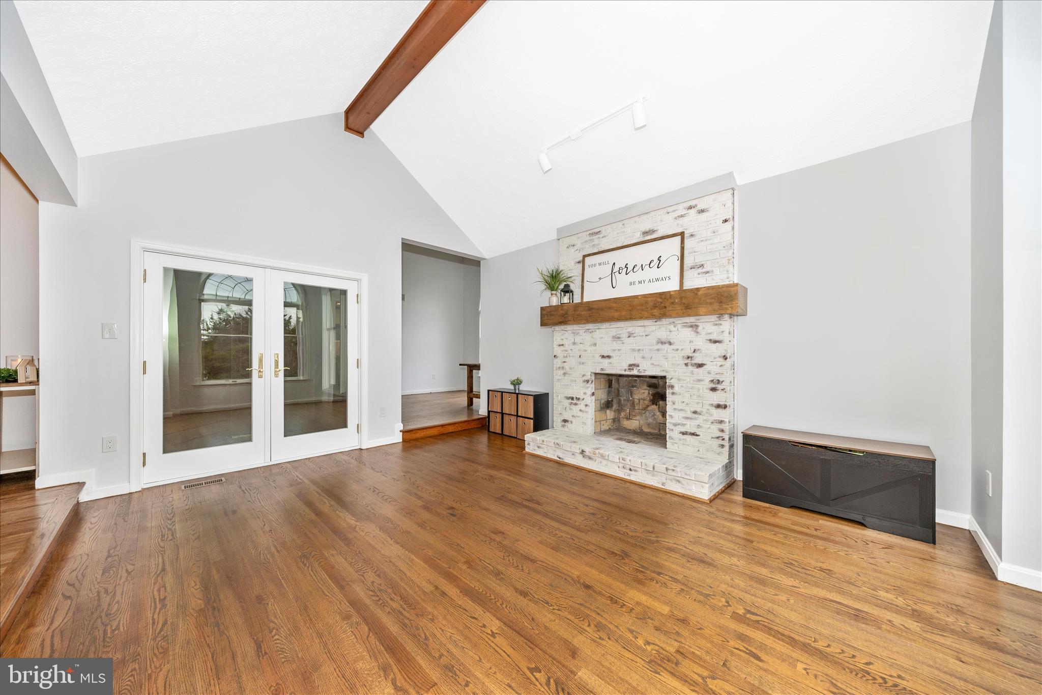 8708 Reichs Ford Road Frederick, MD 21704 - Photo 5 of 88 Living Room