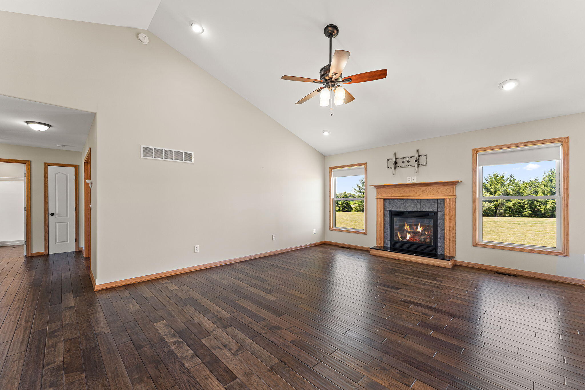 798 South 400 West Hebron, IN 46341 - Photo 11 of 58 2048x1365