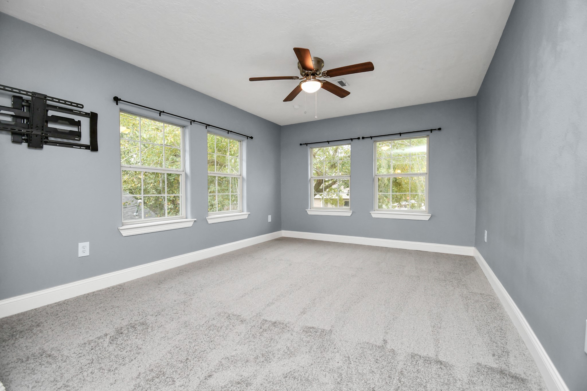 3217 Michigan Street Baytown, TX 77520 - Photo 27 of 37 a view of an empty room with a window