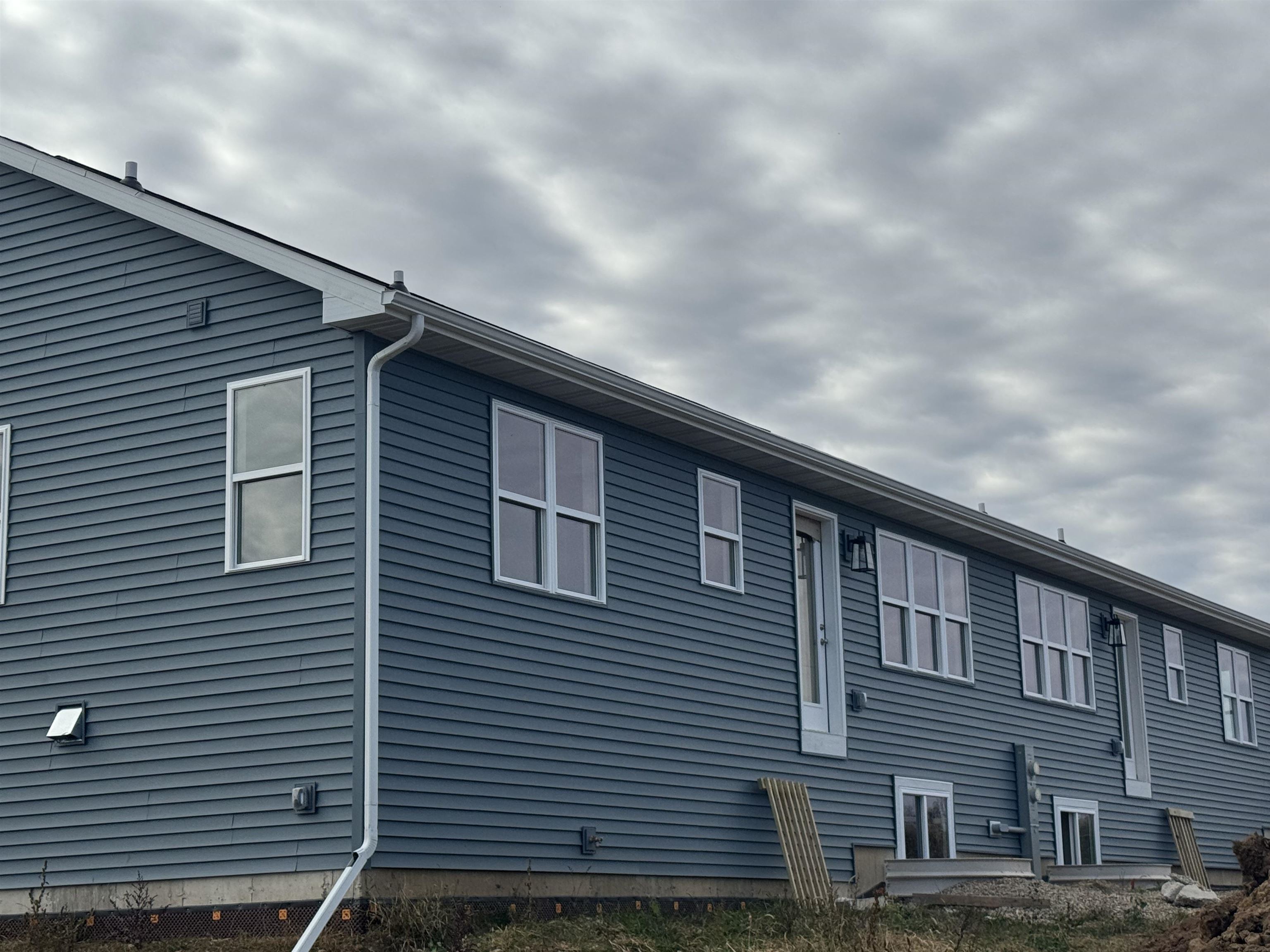 400 Orchid Stoughton, WI 53589 - Photo 3 of 31