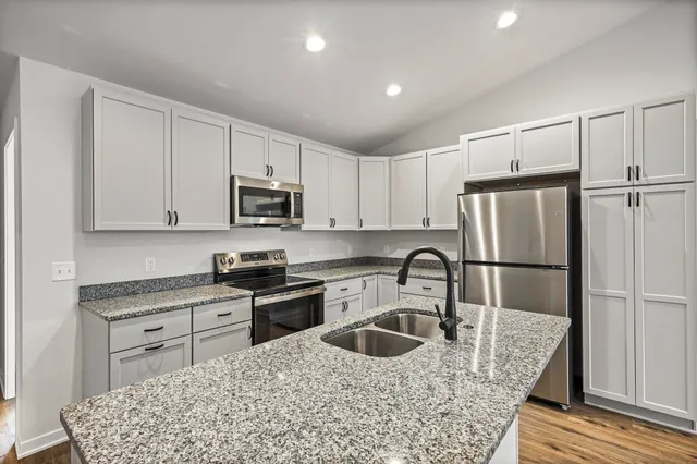 $429,900 | 400 Orchid, Stoughton, WI 53589