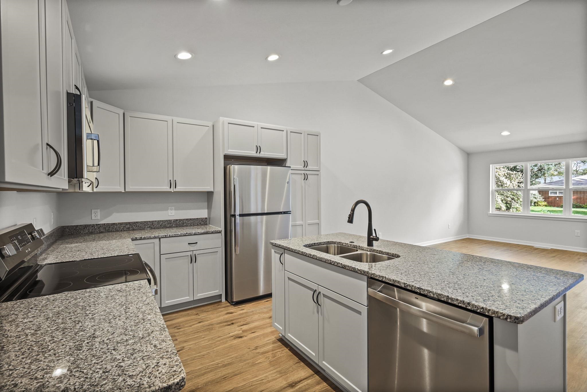 400 Orchid Stoughton, WI 53589 - Photo 6 of 31