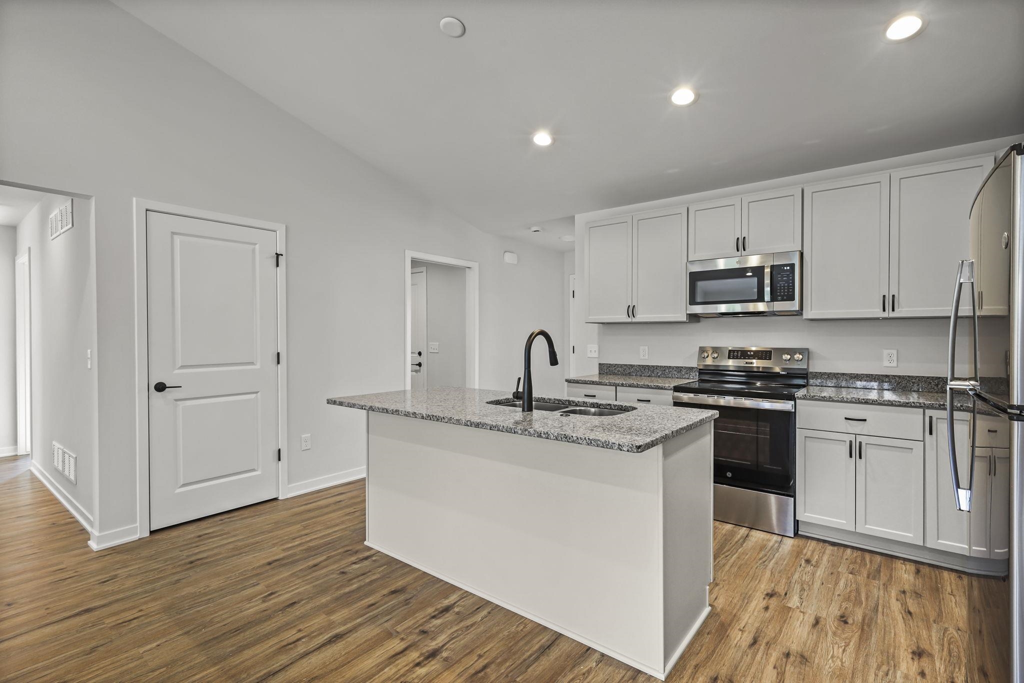 400 Orchid Stoughton, WI 53589 - Photo 7 of 31