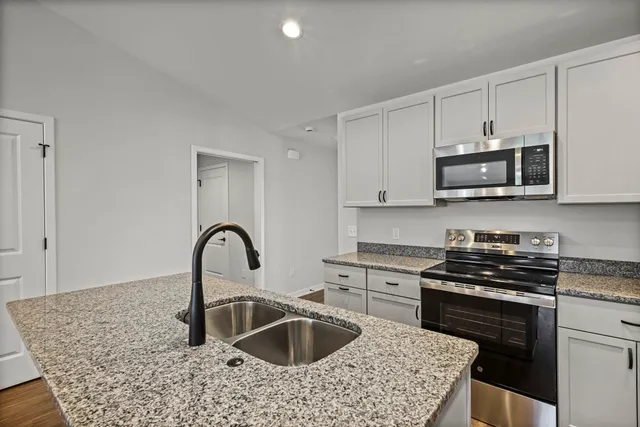 $429,900 | 400 Orchid, Stoughton, WI 53589