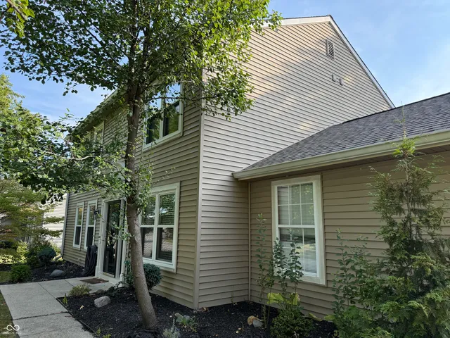 $299,900 | 7383 Poppyseed Drive, Indianapolis, IN 46237