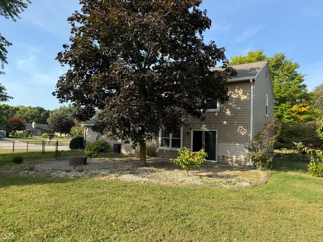 $299,900 | 7383 Poppyseed Drive, Indianapolis, IN 46237