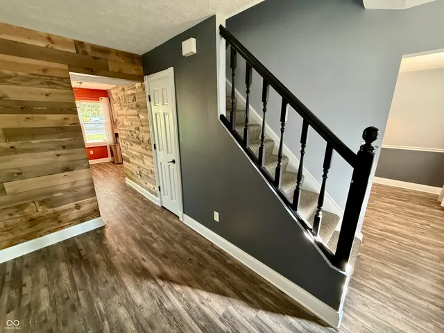 $299,900 | 7383 Poppyseed Drive, Indianapolis, IN 46237