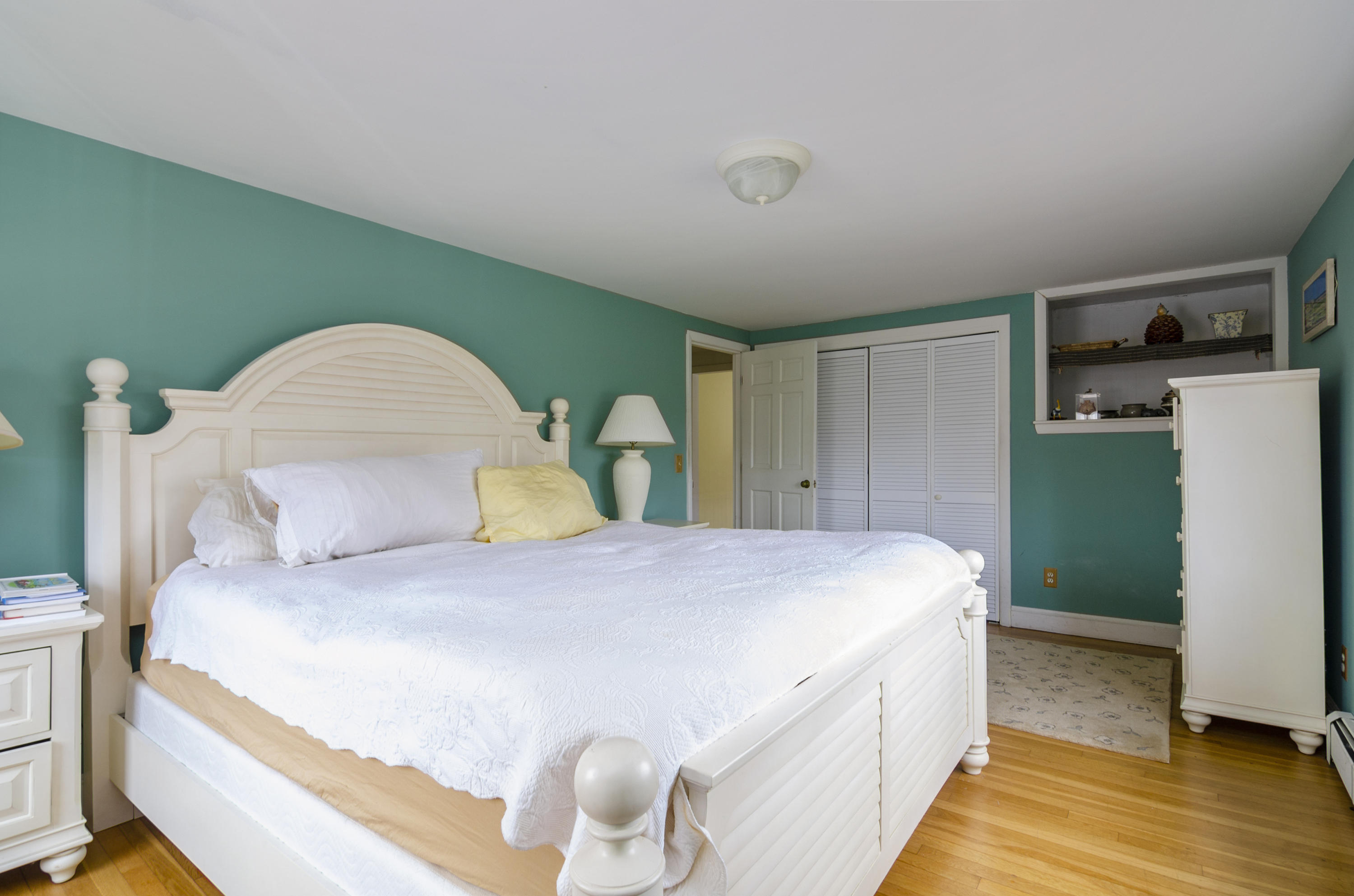 199 Harbor Point Road Barnstable, MA 02675 - Photo 13 of 27 011-photo--6934635