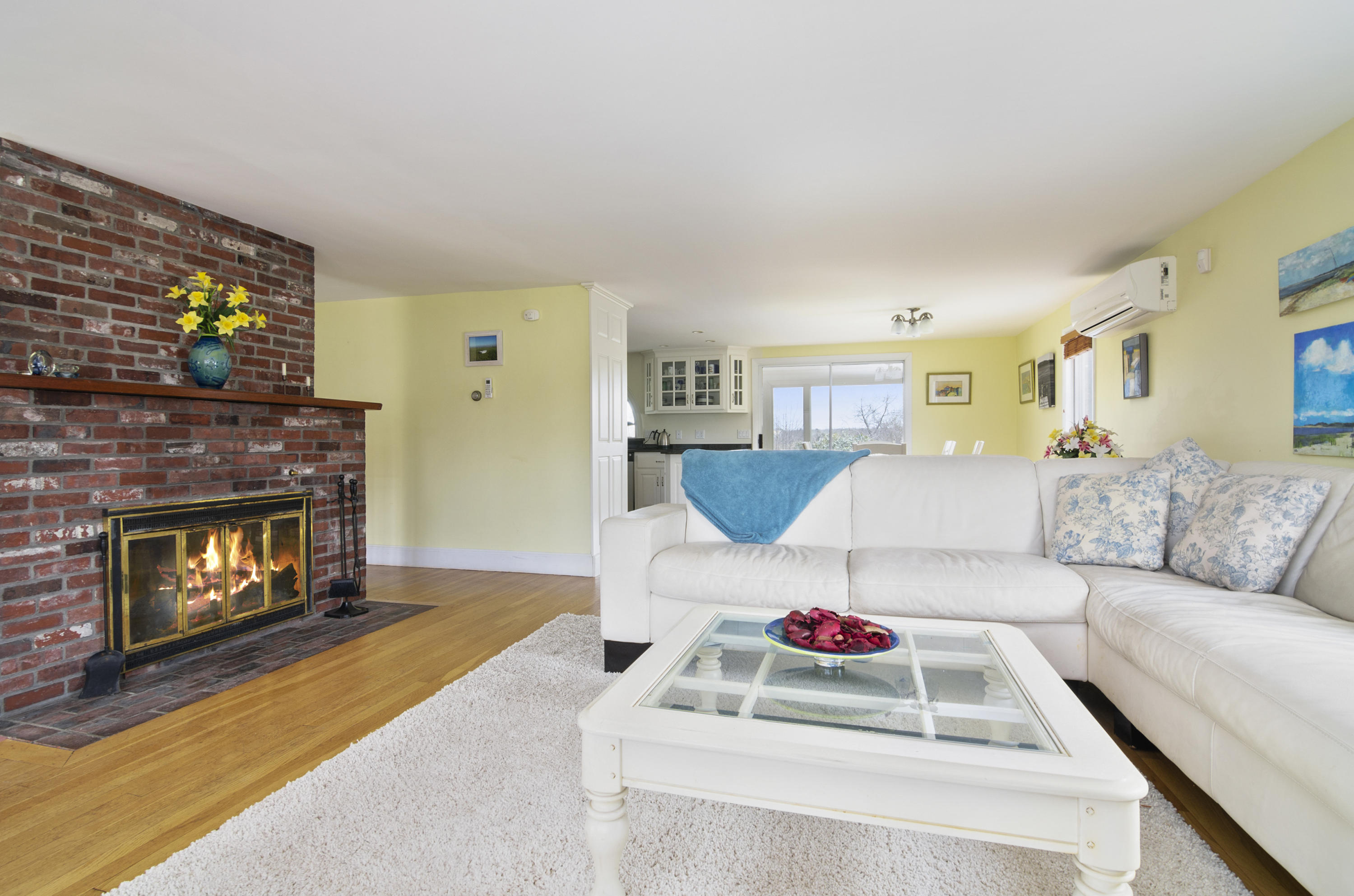 199 Harbor Point Road Barnstable, MA 02675 - Photo 6 of 27 004-photo--6934630