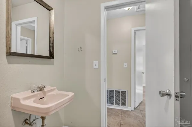 $169,900 | 823 North 75th Avenue, Pensacola, FL 32506