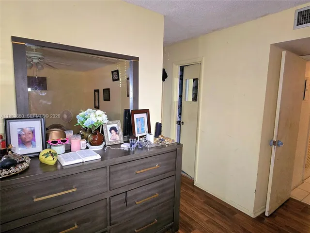 $160,000 | 940 Northeast 199th Street, Unit 114, Miami, FL 33179