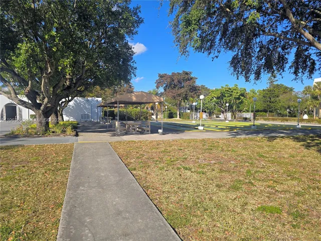 $160,000 | 940 Northeast 199th Street, Unit 114, Miami, FL 33179