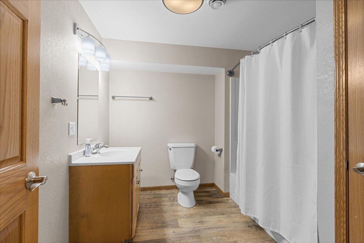 612 Bobolink Lane Cascade, WI 53011 - Photo 31 of 65 Lower Level Bath