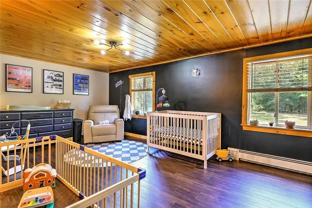 $585,000 | 10 Narrow Lane, Charlestown, RI 02813