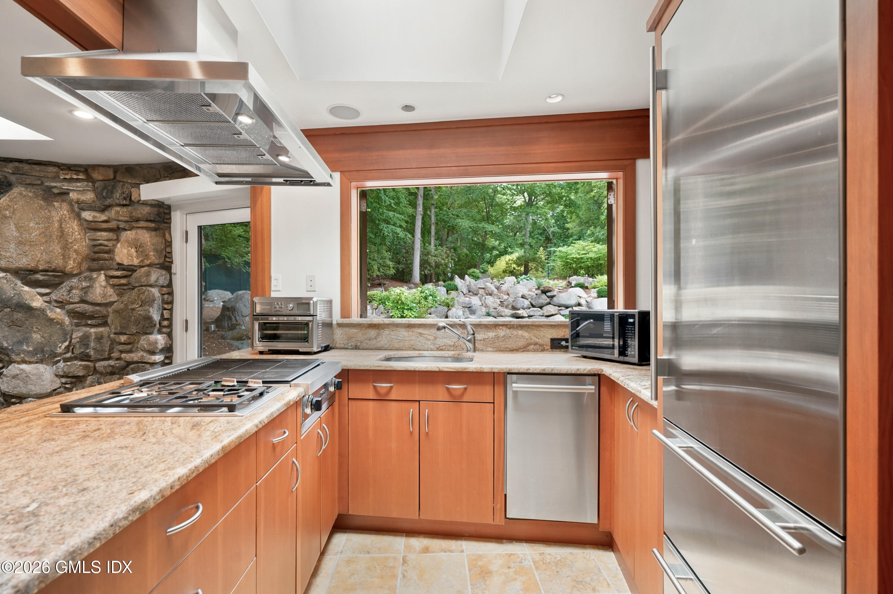 35 Wilshire Road Greenwich, CT 06831 - Photo 26 of 32 DSC02826_1