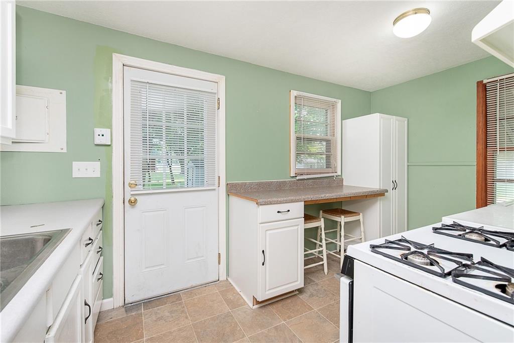 2403 Fowler Street Anderson, IN 46012 - Photo 12 of 25 Gallery Image 12