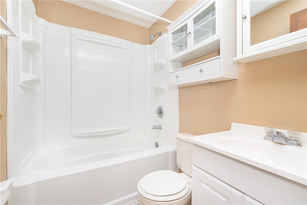 2403 Fowler Street Anderson, IN 46012 - Photo 17 of 25 Gallery Image 17