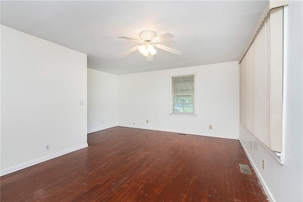 2403 Fowler Street Anderson, IN 46012 - Photo 6 of 25 Gallery Image 6