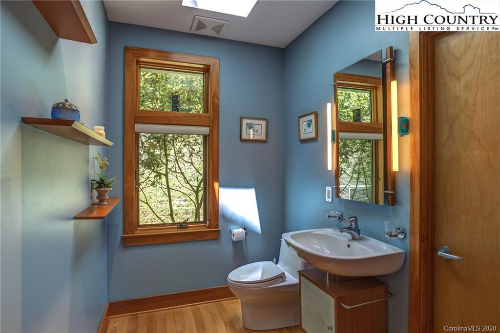 141 Raven Road Beech Mountain, NC 28604 - Photo 22 of 48 Gallery Image 22