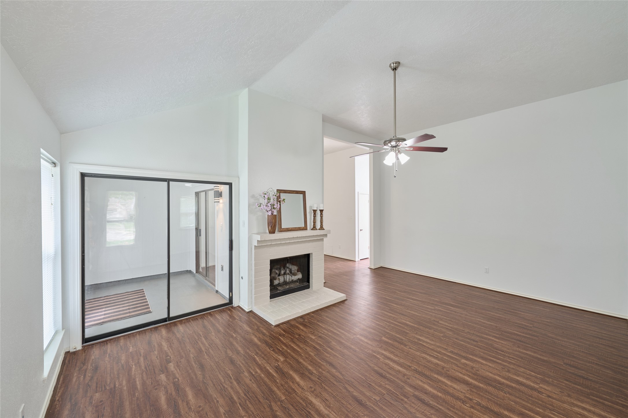 31135 North Head Drive Spring, TX 77386 - Photo 7 of 34