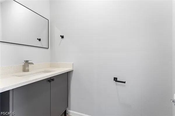 $2,100 | 4730 Northwest 38th Place, Cape Coral, FL 33993