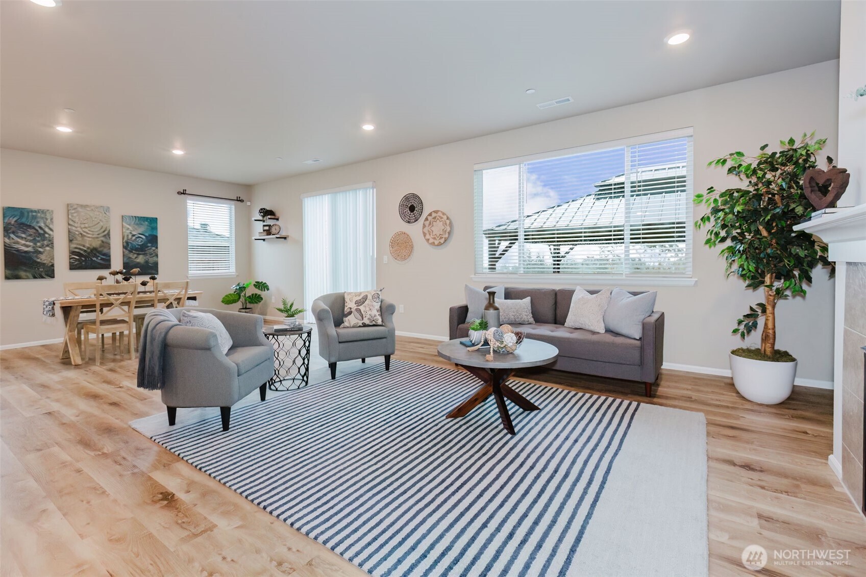 916 Baker Heights Loop Bremerton, WA 98312 - Photo 17 of 40 a living room with furniture and a large window