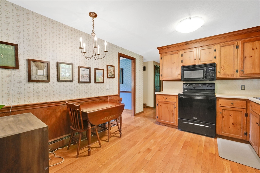 13 Pleasant View Road Wilbraham, MA 01095 - Photo 8 of 40