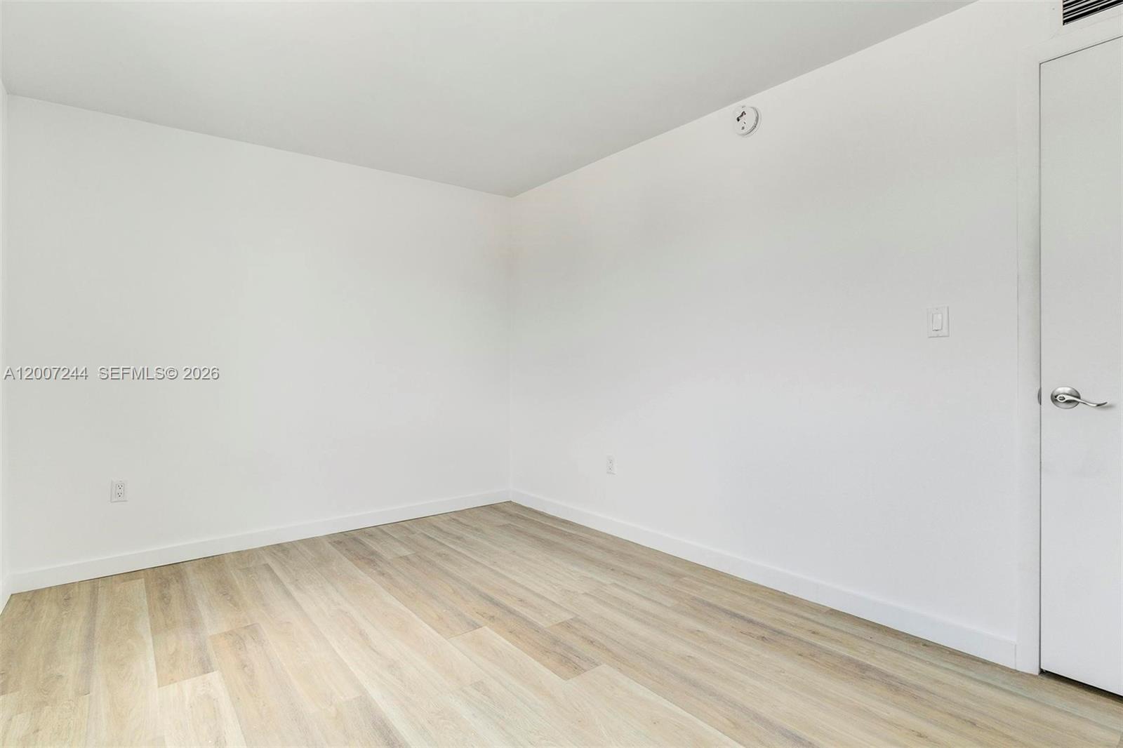 620 Southwest 10th Street, Unit 301 Miami, FL 33130 - Photo 10 of 20 a view of empty room