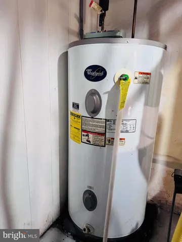 a view of washer and dryer