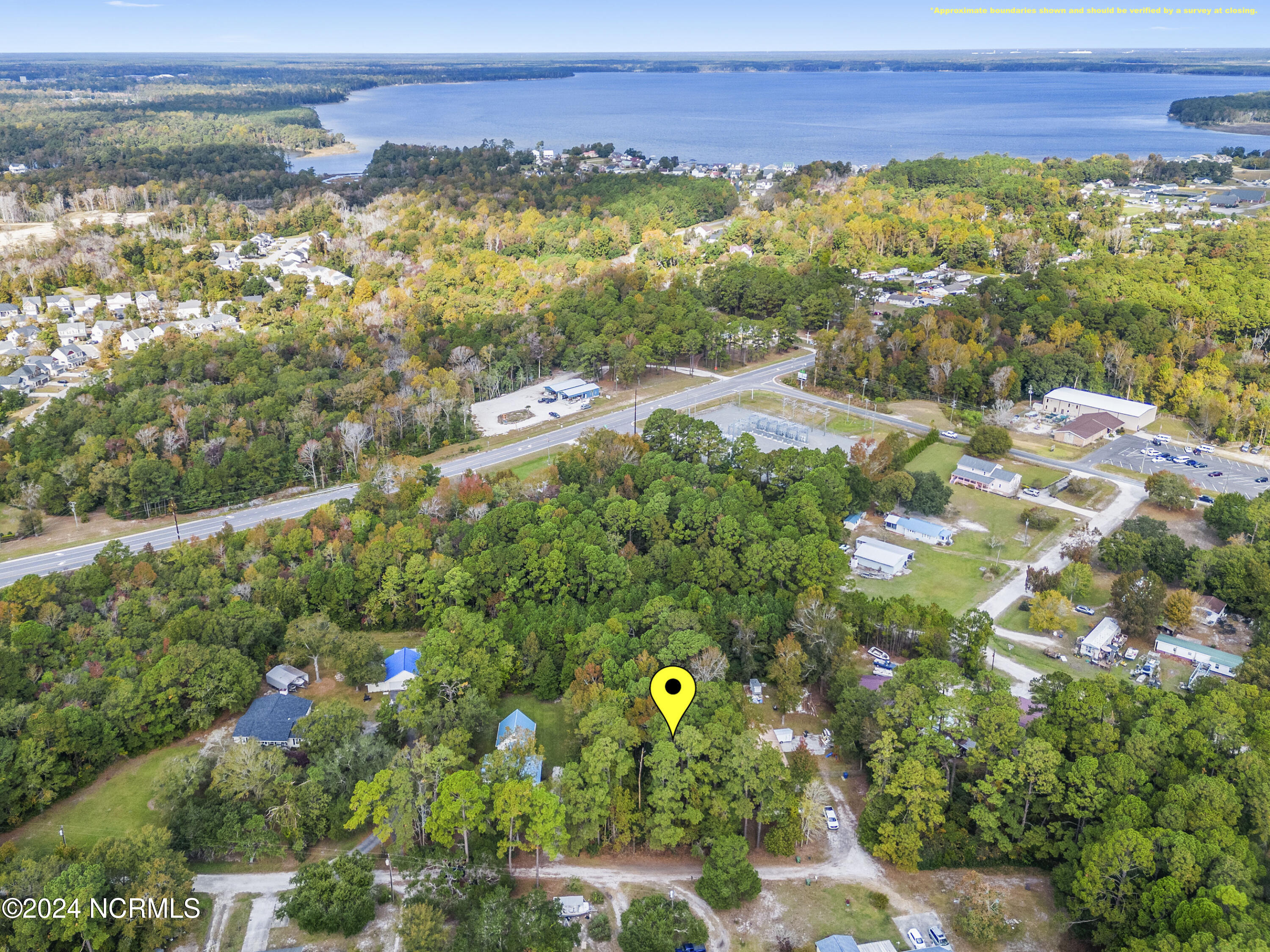 Looking toward New River/Camp Lejeune back gate on 172