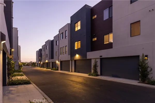 $1,299,000 | 16328 Helber Way, Tustin, CA 92782