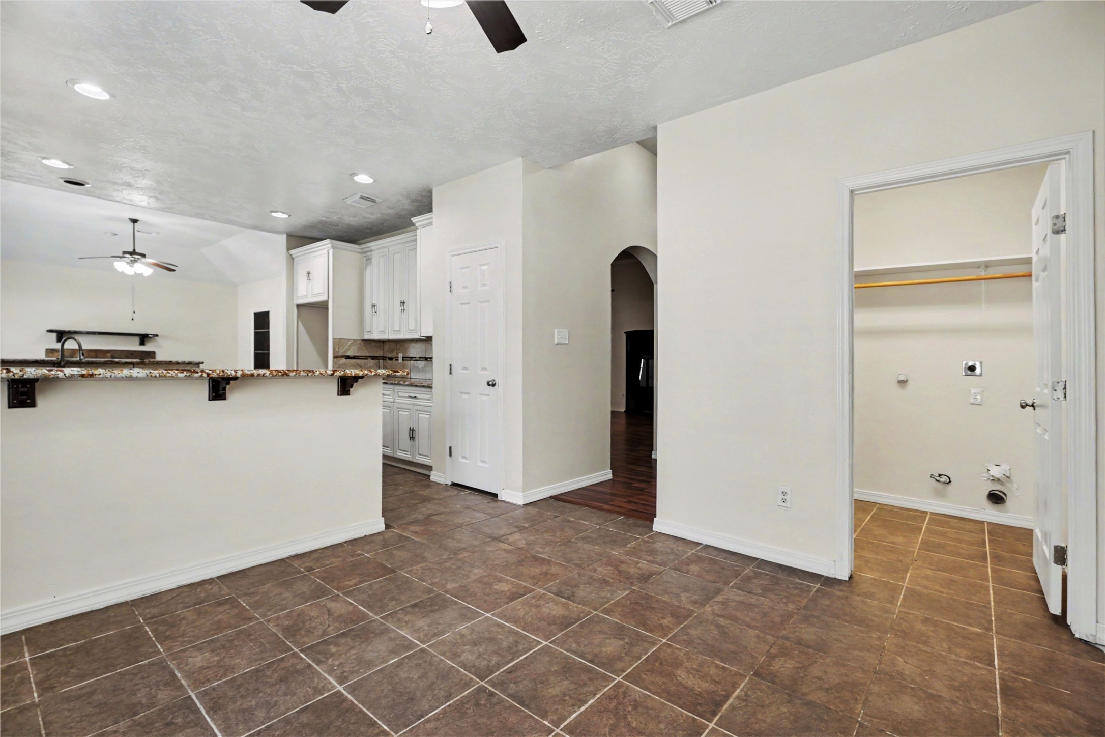 9714 Crystal Boulevard Baytown, TX 77521 - Photo 11 of 36