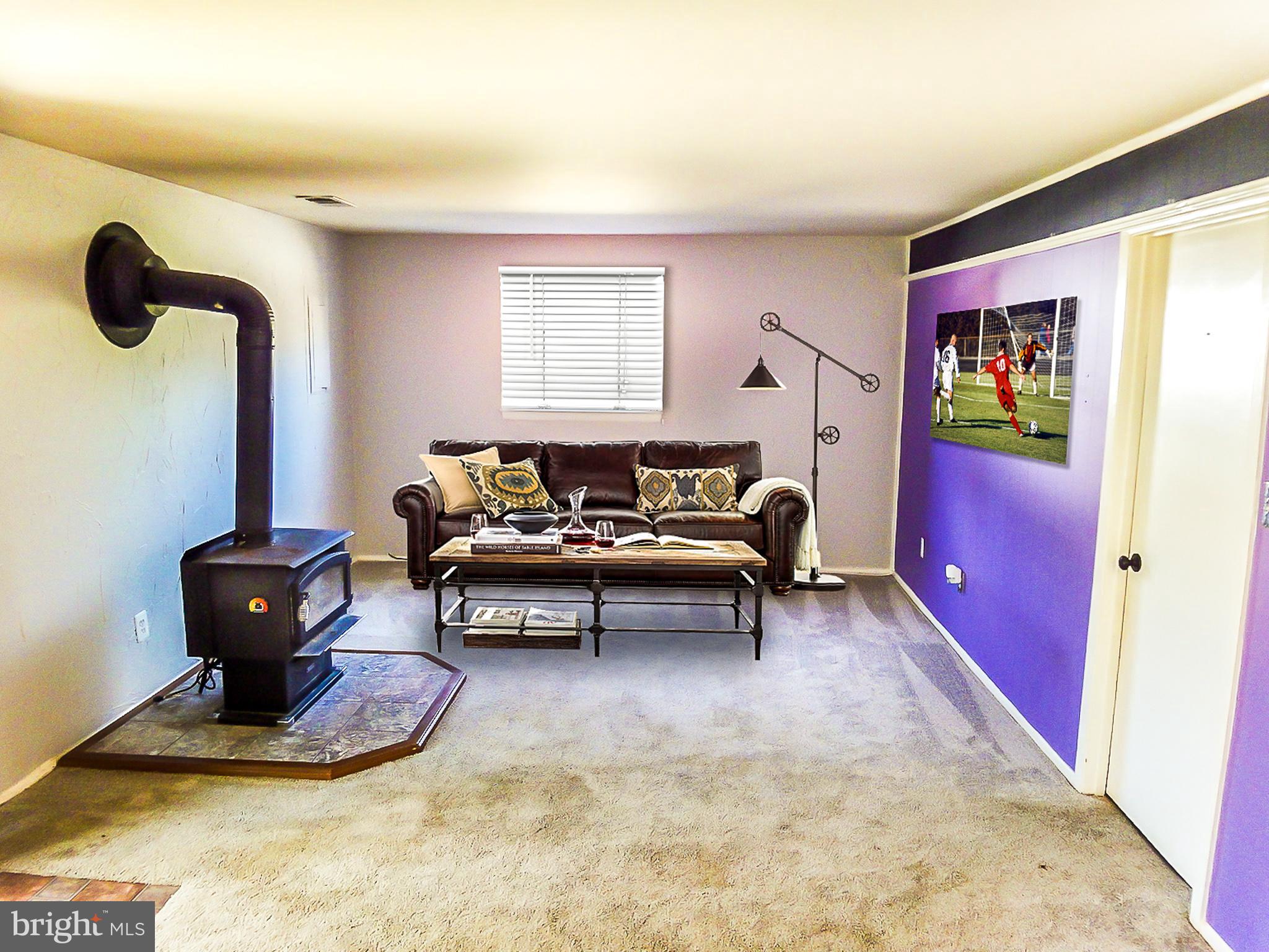 9100 Covered Bridge Road Baltimore, MD 21234 - Photo 11 of 20 Family Room