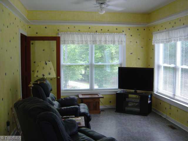 390 Stephens Road Ruffin, NC 27326 - Photo 16 of 16 Sunroom.