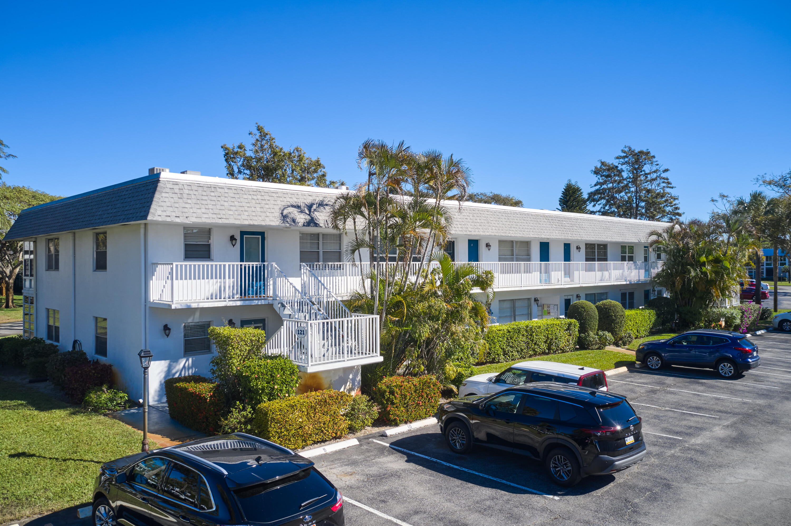 2929 Southeast Ocean Boulevard, Unit 1212 Stuart, FL 34996 - Photo 21 of 29 DJI_0978