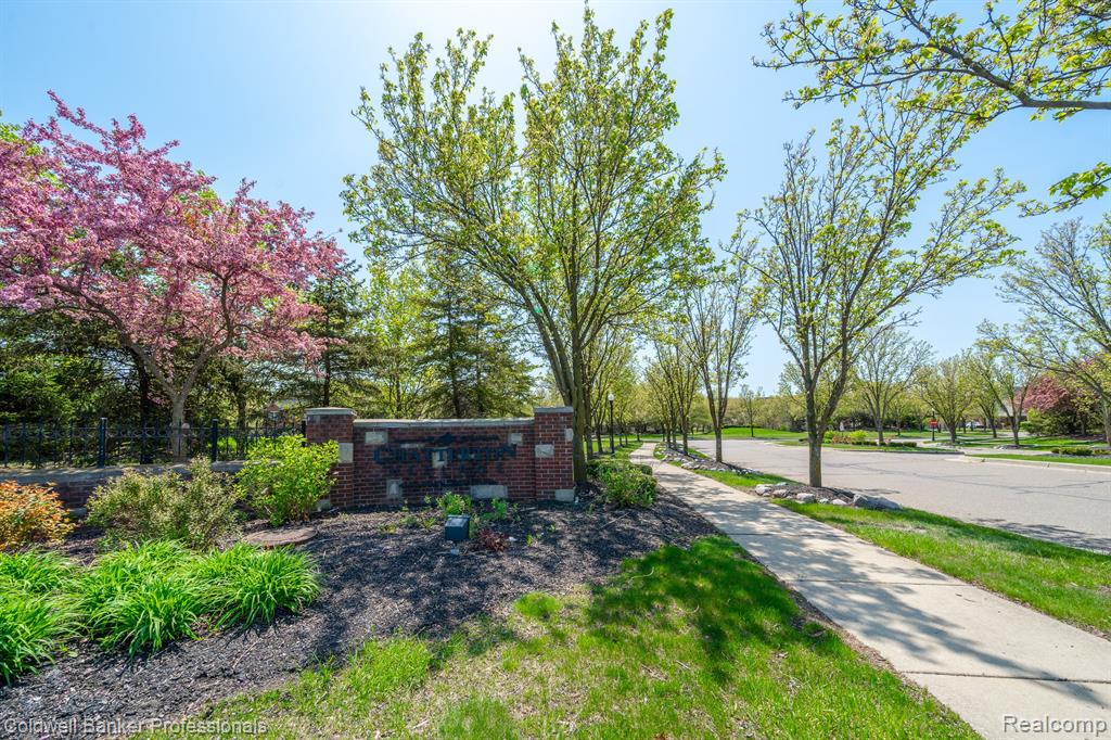 4155 Berkeley Avenue Canton, MI 48188 - Photo 30 of 40