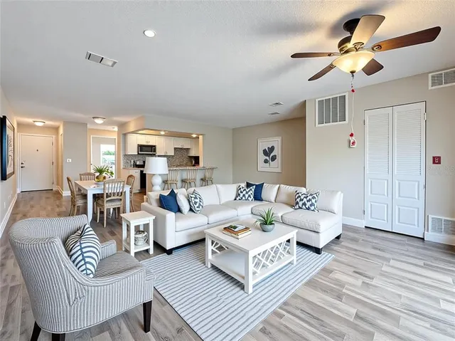 $120,000 | 5980 80th Street North, Unit 408, St. Petersburg, FL 33709