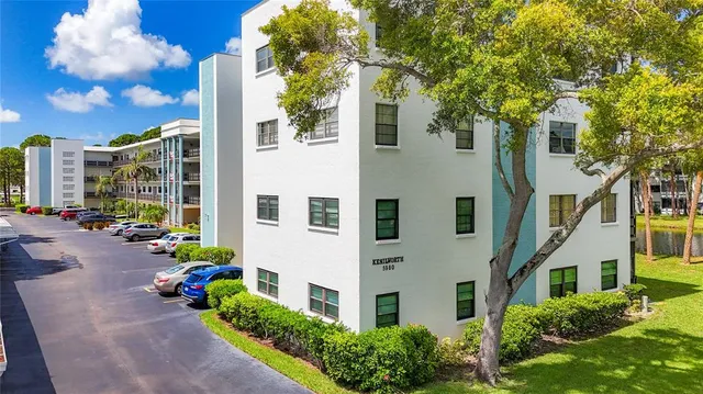 $120,000 | 5980 80th Street North, Unit 408, St. Petersburg, FL 33709