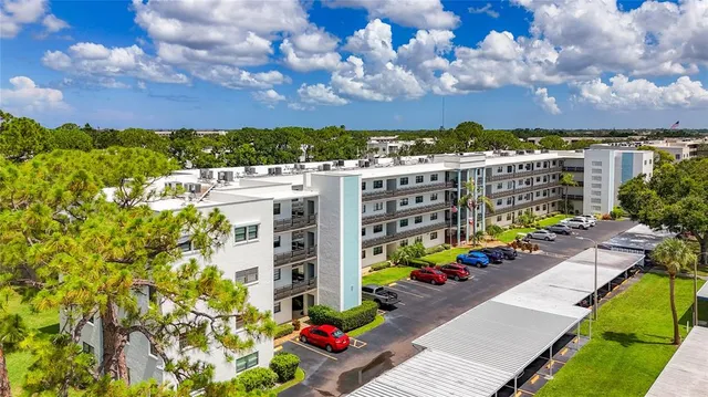 $120,000 | 5980 80th Street North, Unit 408, St. Petersburg, FL 33709