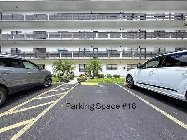 $120,000 | 5980 80th Street North, Unit 408, St. Petersburg, FL 33709