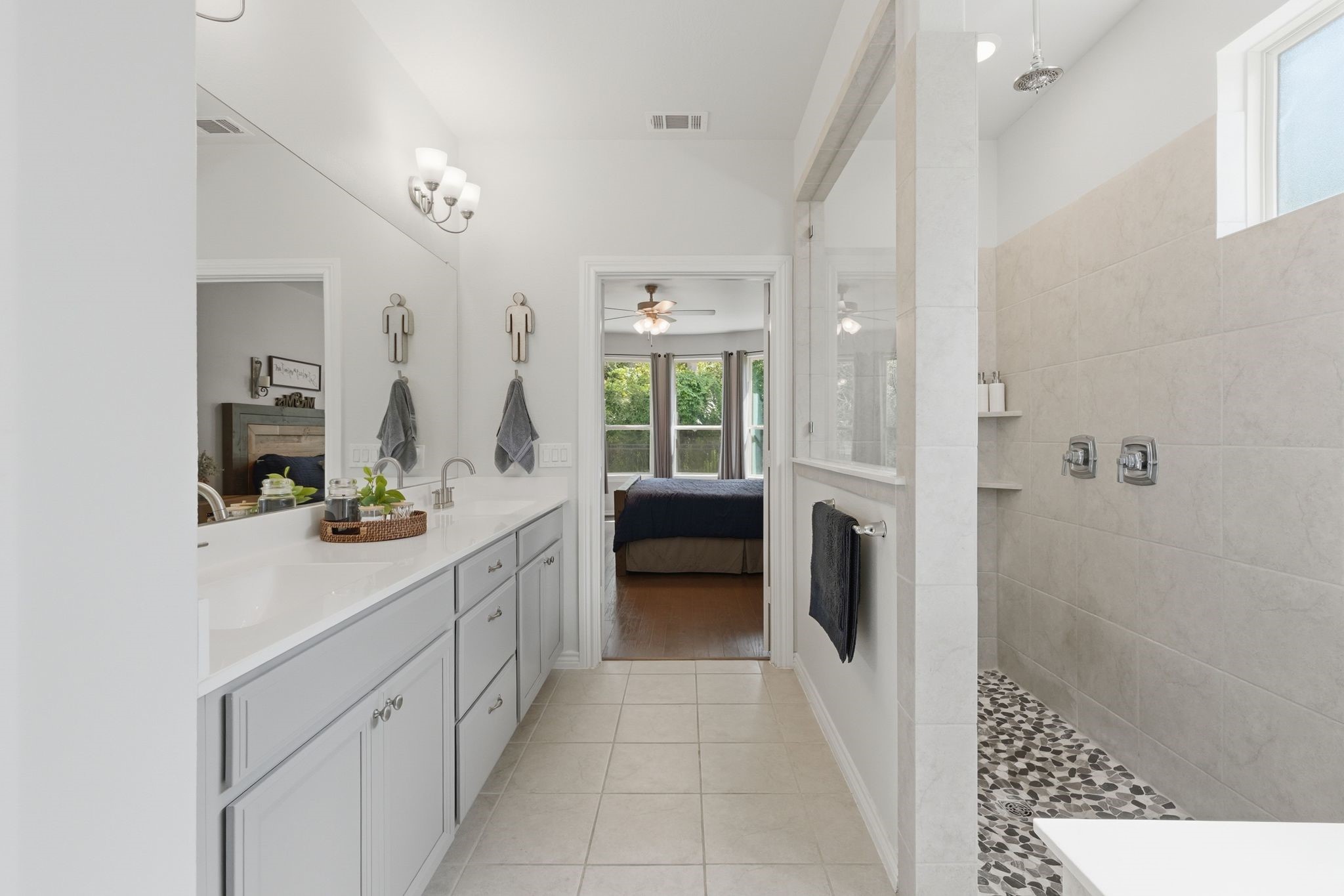 4337 Heavenly Woods Dr Spring Spring, TX 77386 - Photo 17 of 38 Extra large shower!