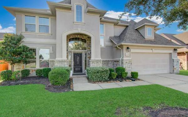 $575,000 | 1824 Pleasant Springs Lane, Pearland, TX 77089