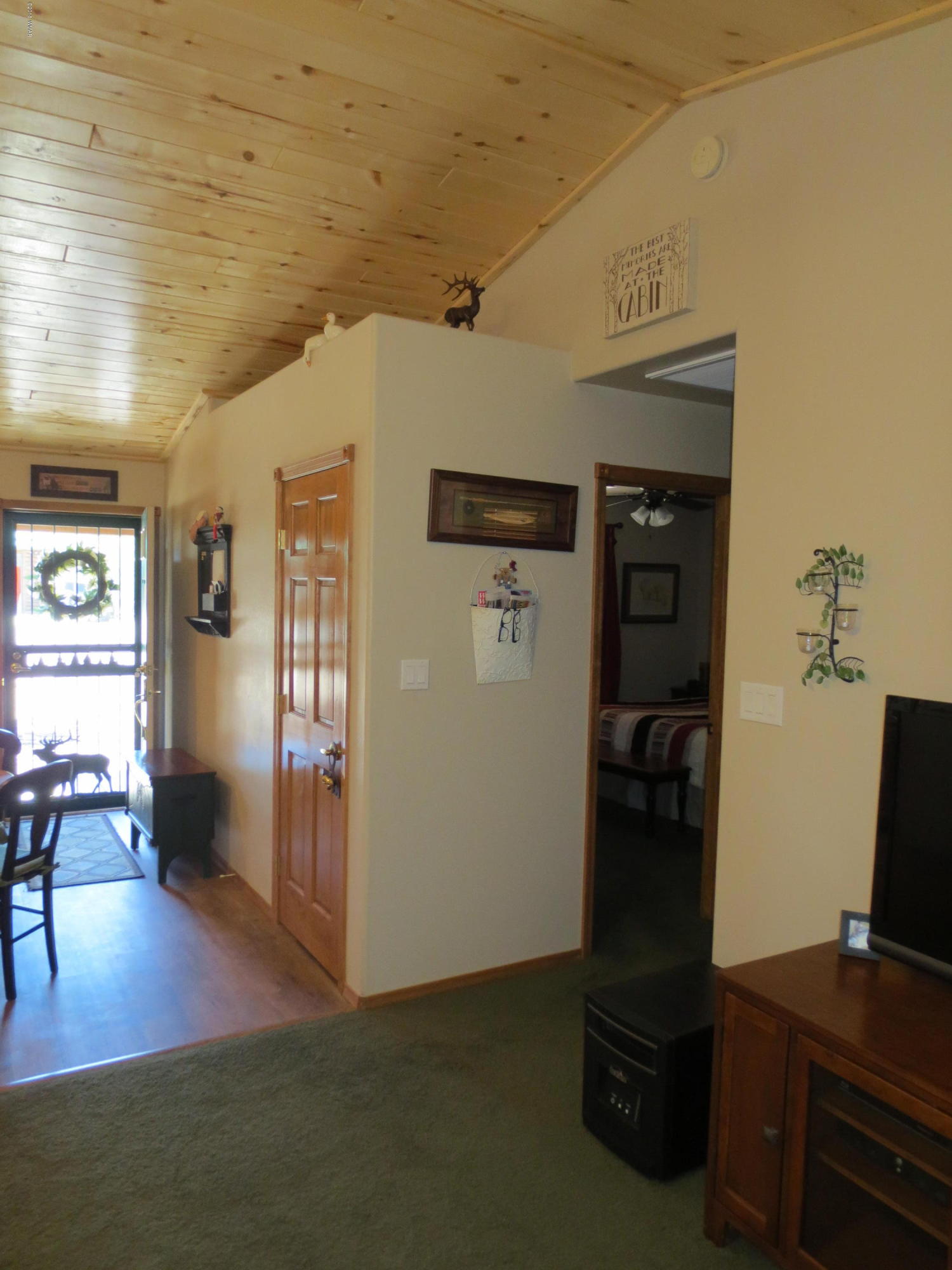 2338 Buffalo Loop Overgaard, AZ 85933 - Photo 12 of 27