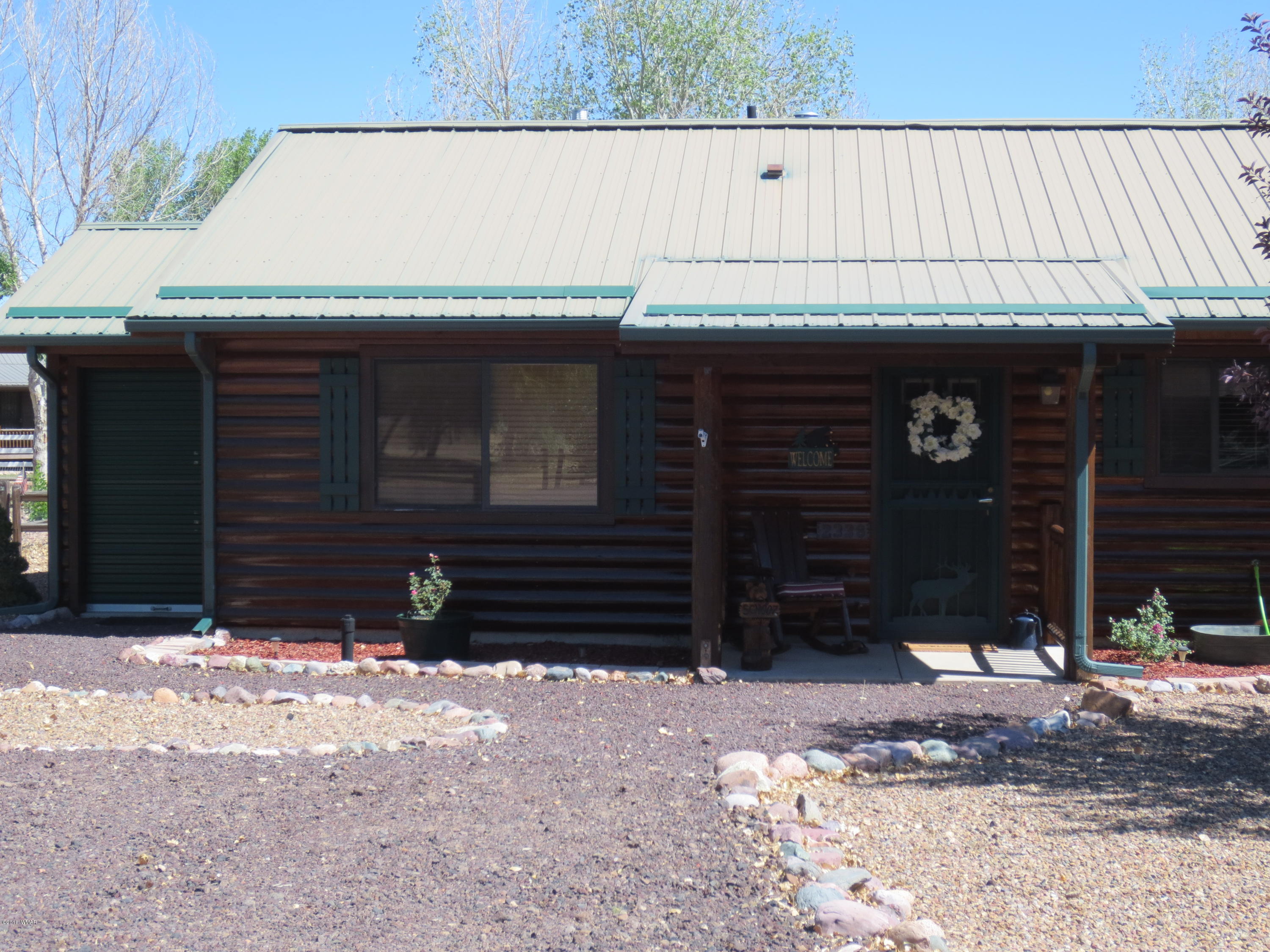 2338 Buffalo Loop Overgaard, AZ 85933 - Photo 3 of 27