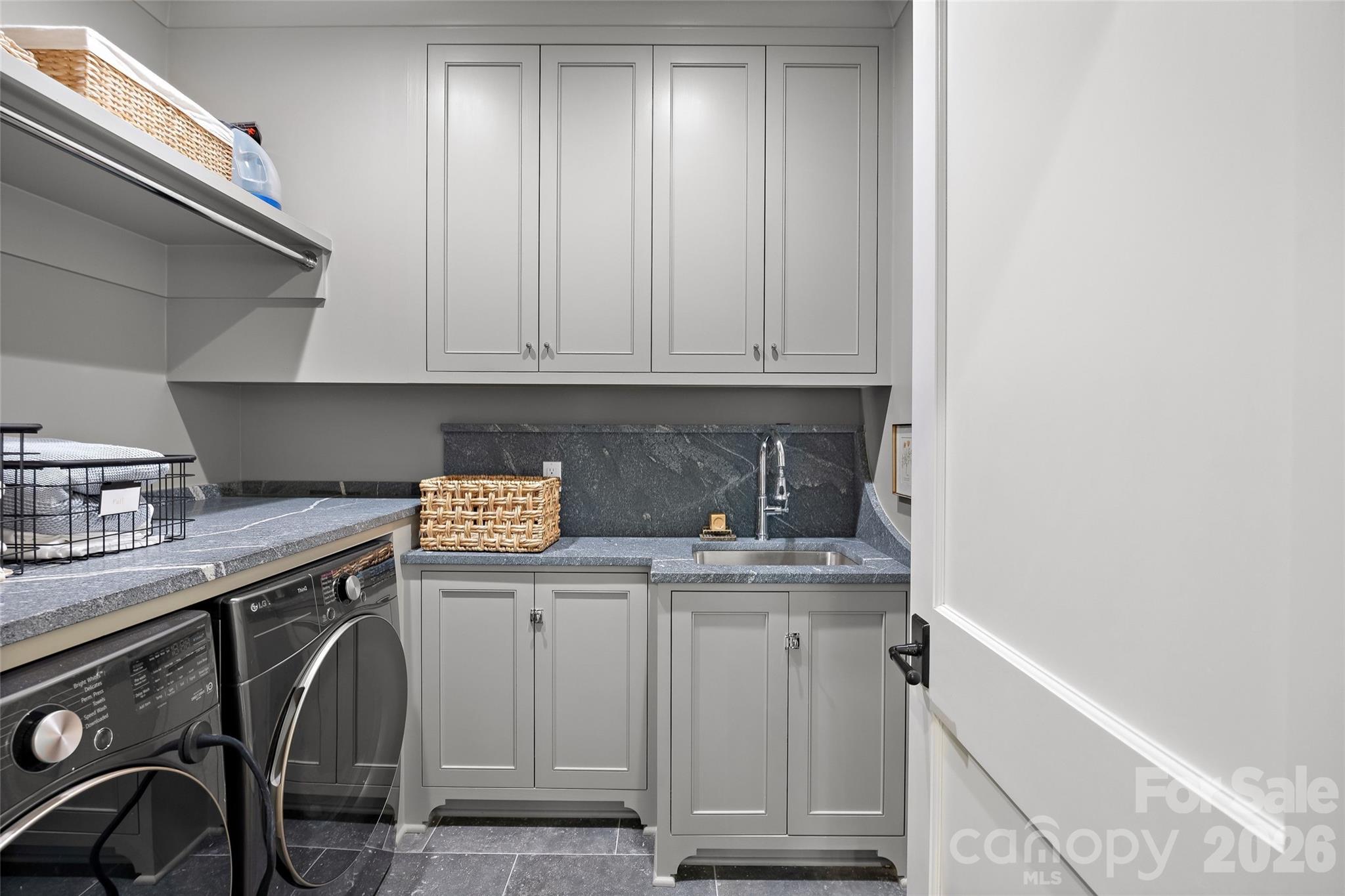 911 Colville Road Charlotte, NC 28207 - Photo 37 of 48