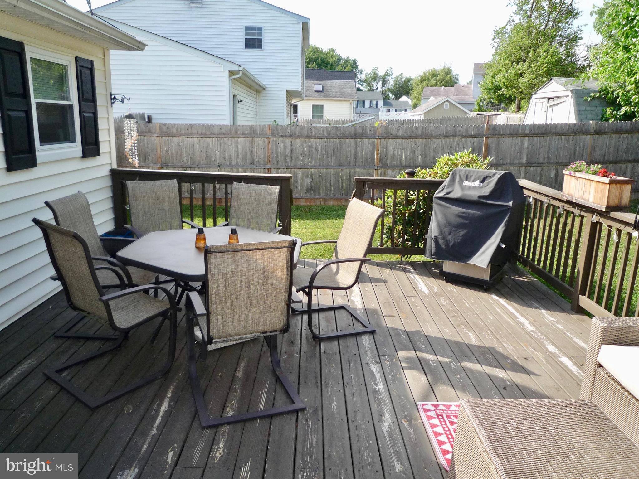 14 Hunting Ridge Road Newark, DE 19702 - Photo 32 of 40 Rear Deck