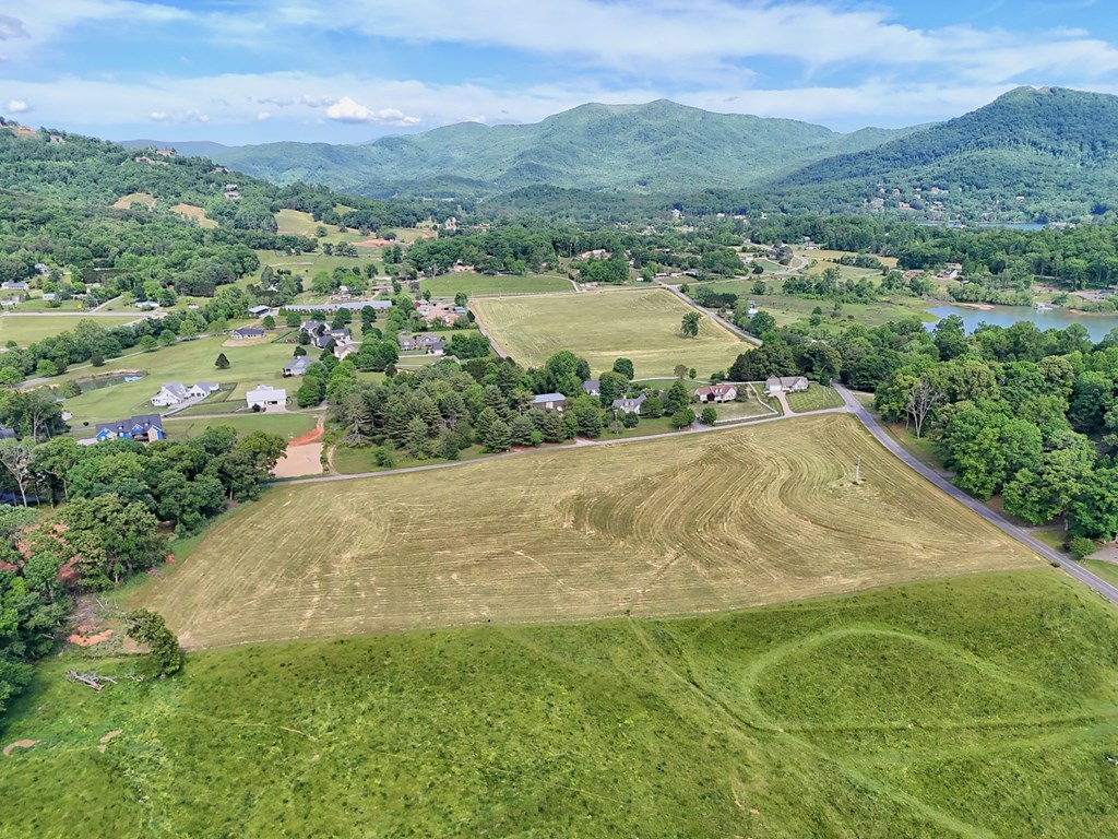 3 Hidden Valley Road Hiawassee, GA 30546 - Photo 8 of 28